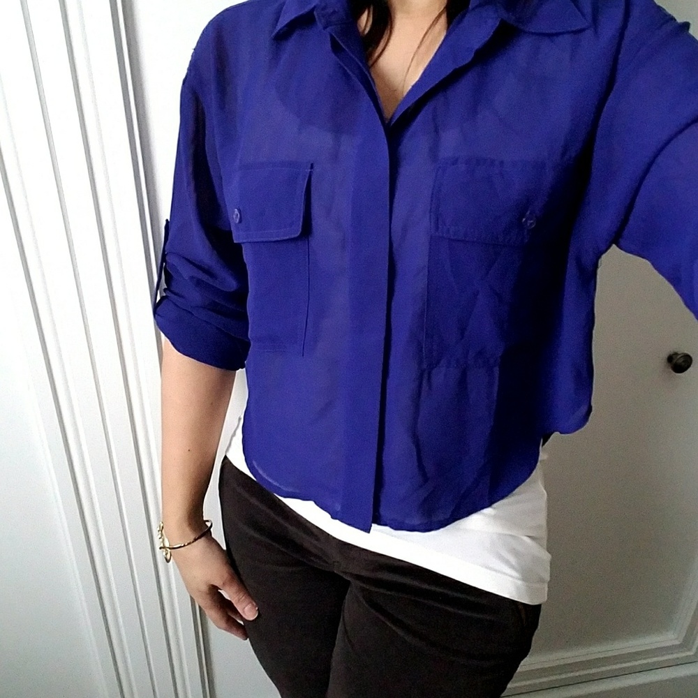 Love Stitch Cropped Button Down Shirt Size Medium
